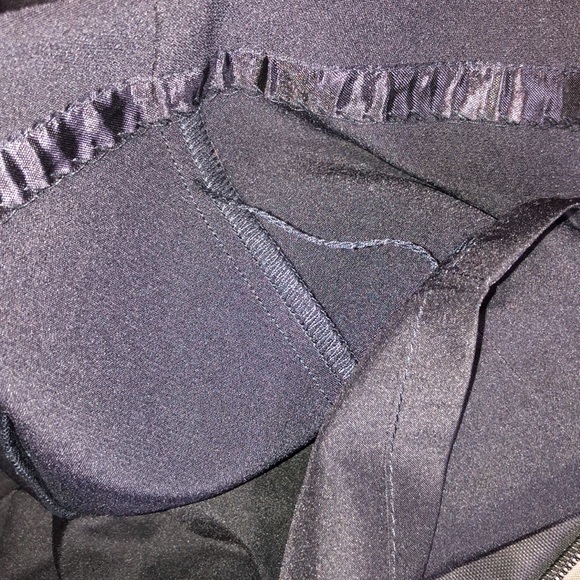 Worthington Black Pencil Skirt Size 4 Excellent Conditions - Picture 8 of 8